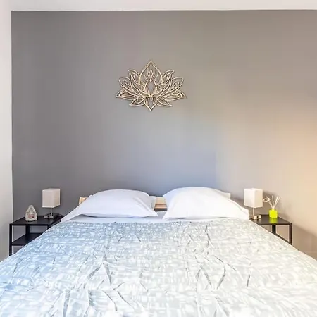 Apartment Bel 8 Couchages Equipe- Maurice Thorez Clermont-Ferrand