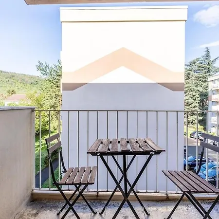 Bel 8 Couchages Equipe- Maurice Thorez * Clermont-Ferrand
